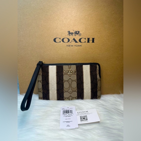 NWT Coach Large Corner Zip Wristlet In Signature Jacquard With Stripes - Picture 3 of 6